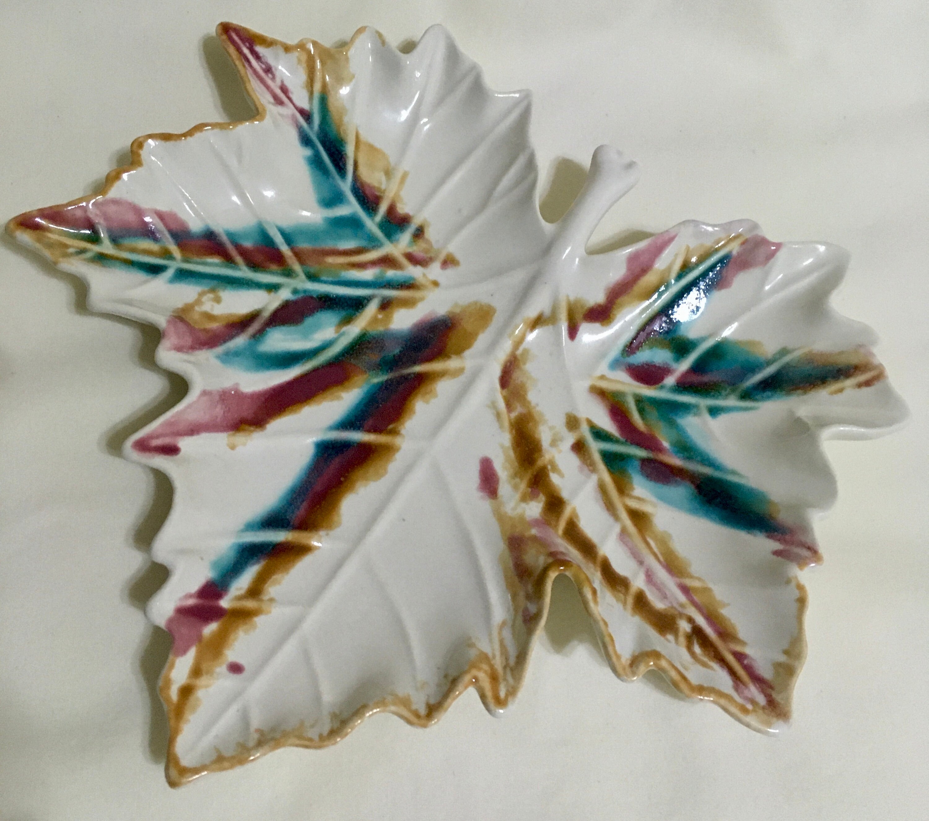Dryden Pottery Maple Leaf 1995