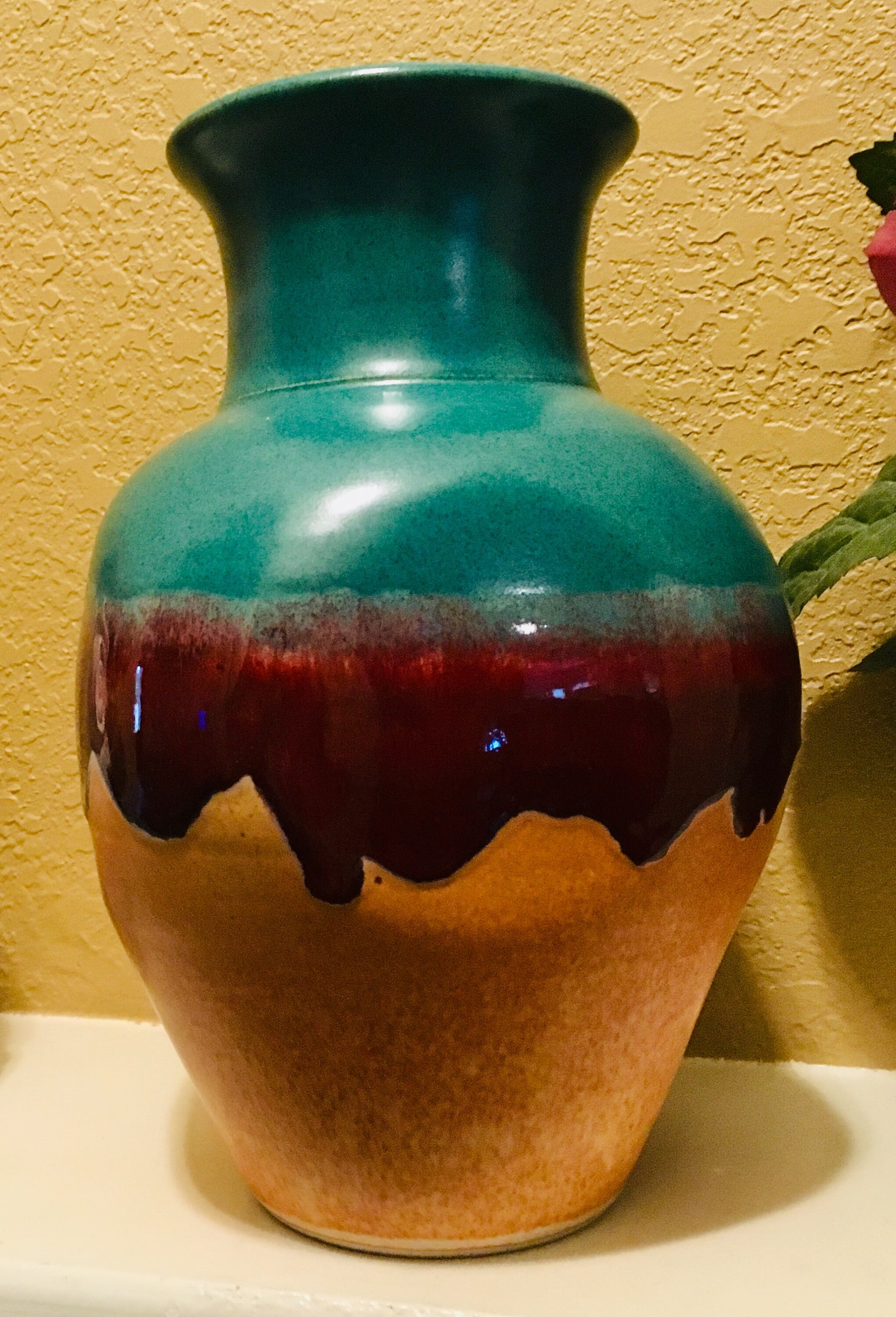 Walt Glass McQeeney Pottery Drip Glaze 11 1/2 tall Vase