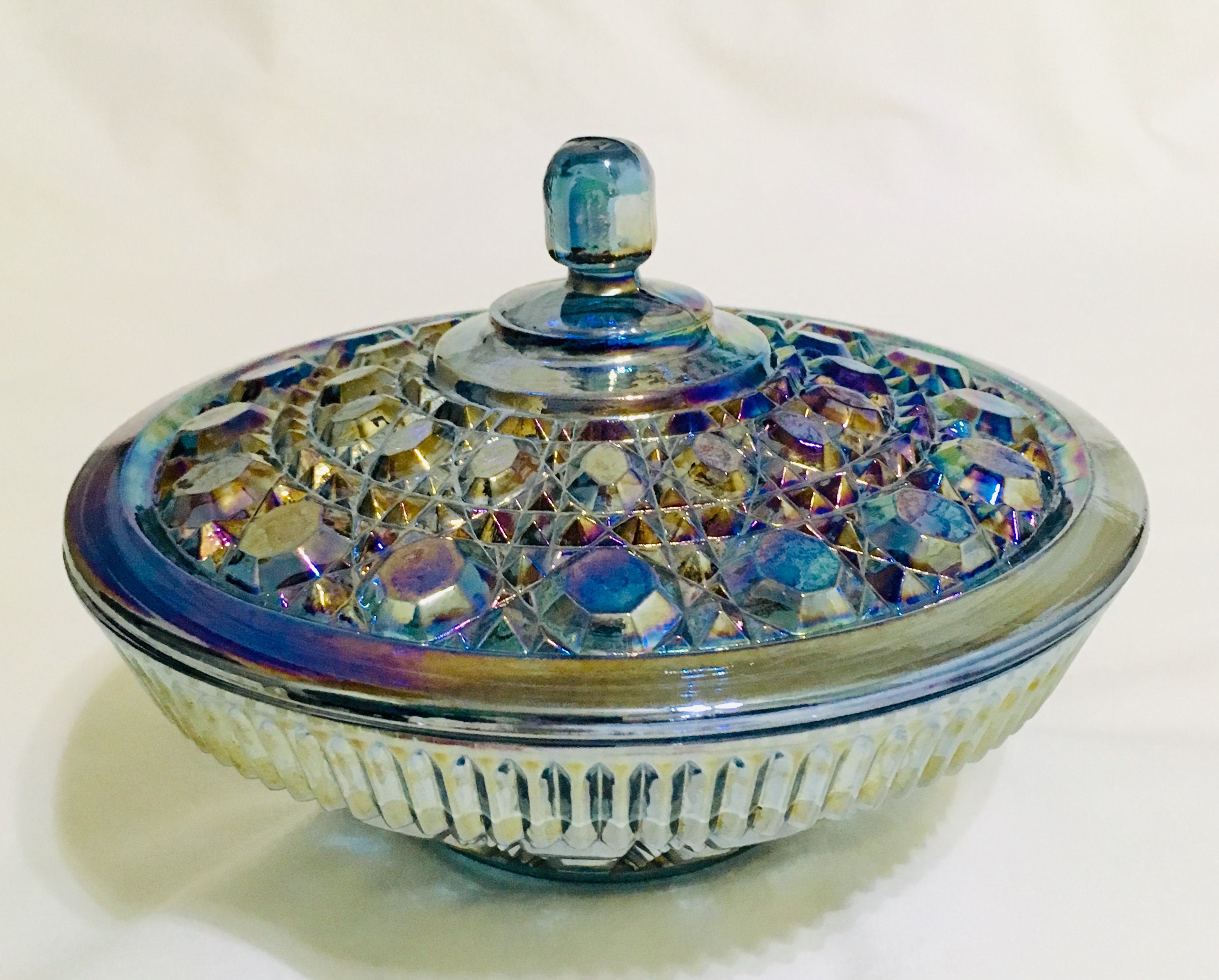Federal Glass Carnival Glass Windsor Pattern Covered Candy Dish