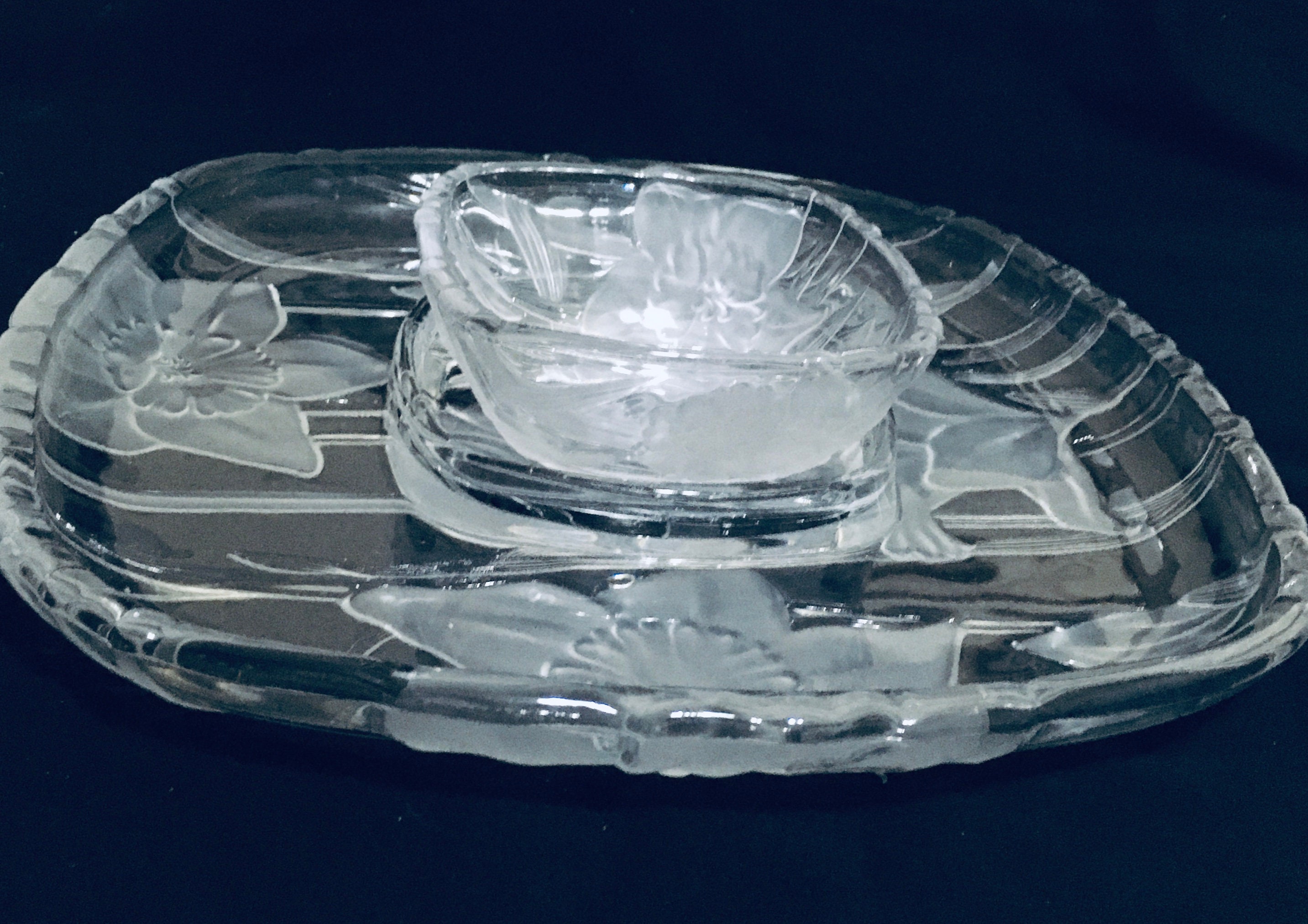 Mikasa Studio Nova Crystal Daffodil Serving Tray With Center Bowl