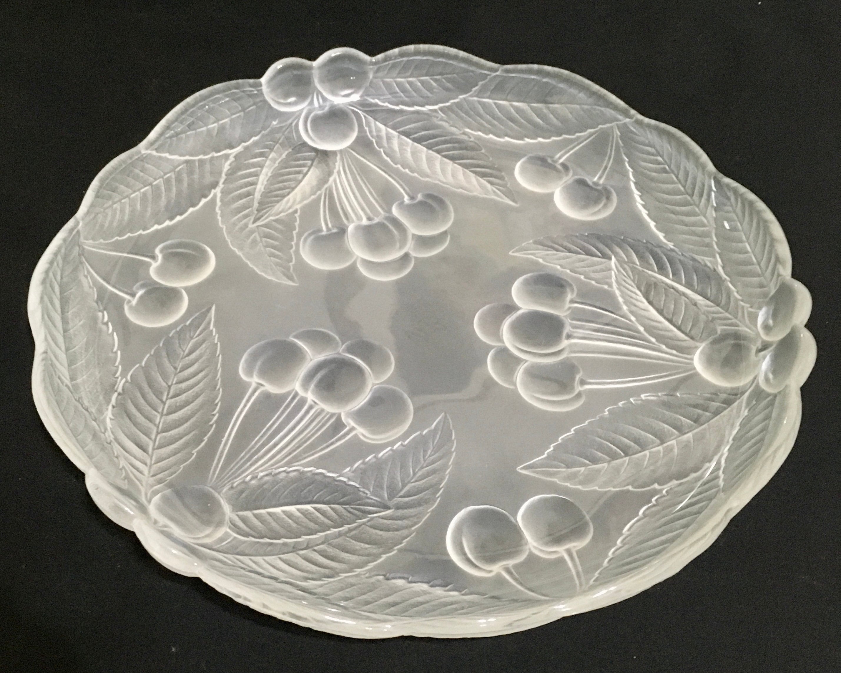 Mikasa Crystal Bountiful Buffet Platter 12 inch Round