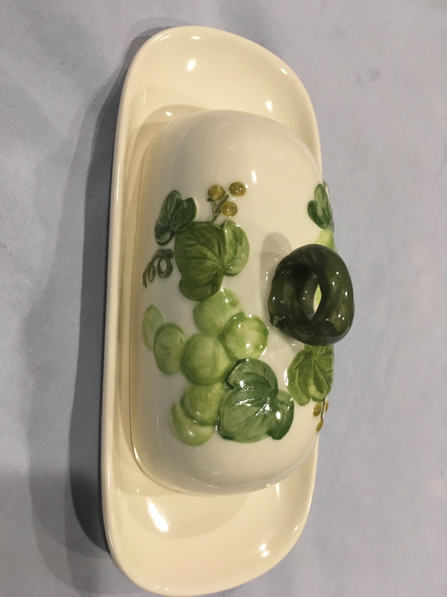 Vintage Metlox USA Sculptured Green Grape Design Covered Butter Dish