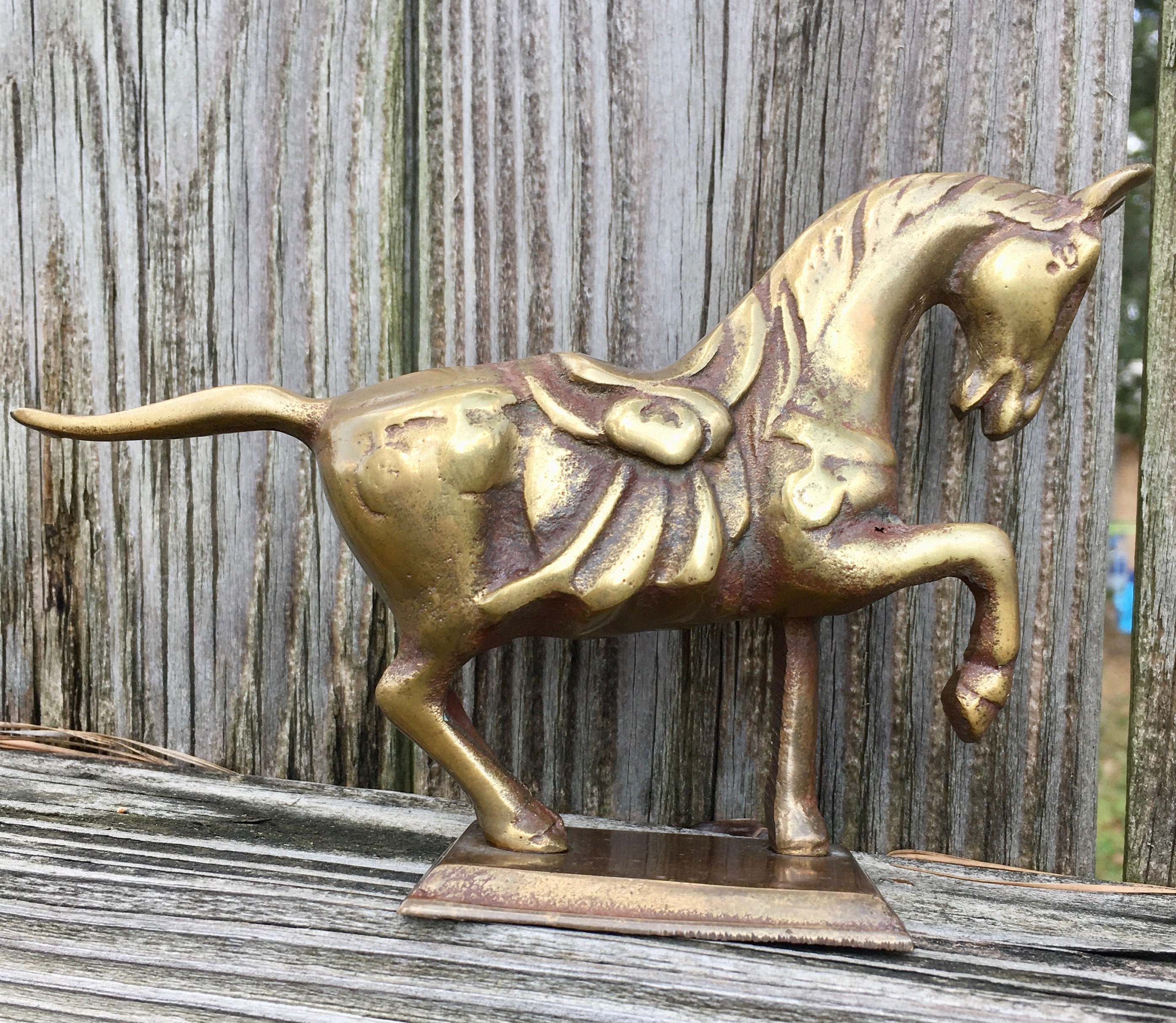 金属　馬　像　　(m B438 アンティーク 馬 ブロンズ像 銅像 インテリア 置物 金属製