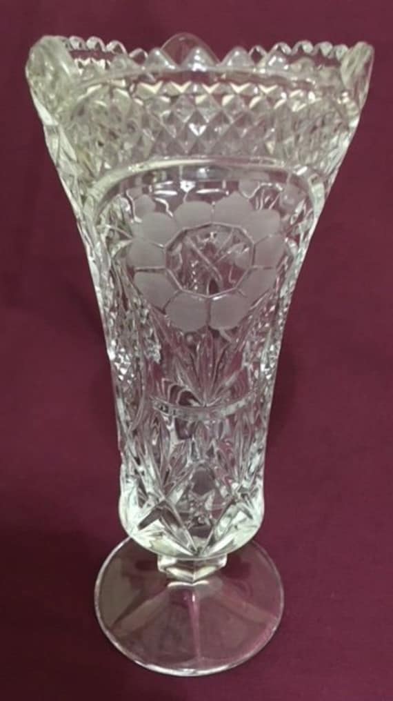 Anna Hutte Bleikristrall Vintage Crystal Vase, Clear Sawtooth Rim, Frosted Petal