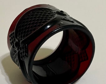 Avon Cape Cod Collection Ruby Red Napkin Ring