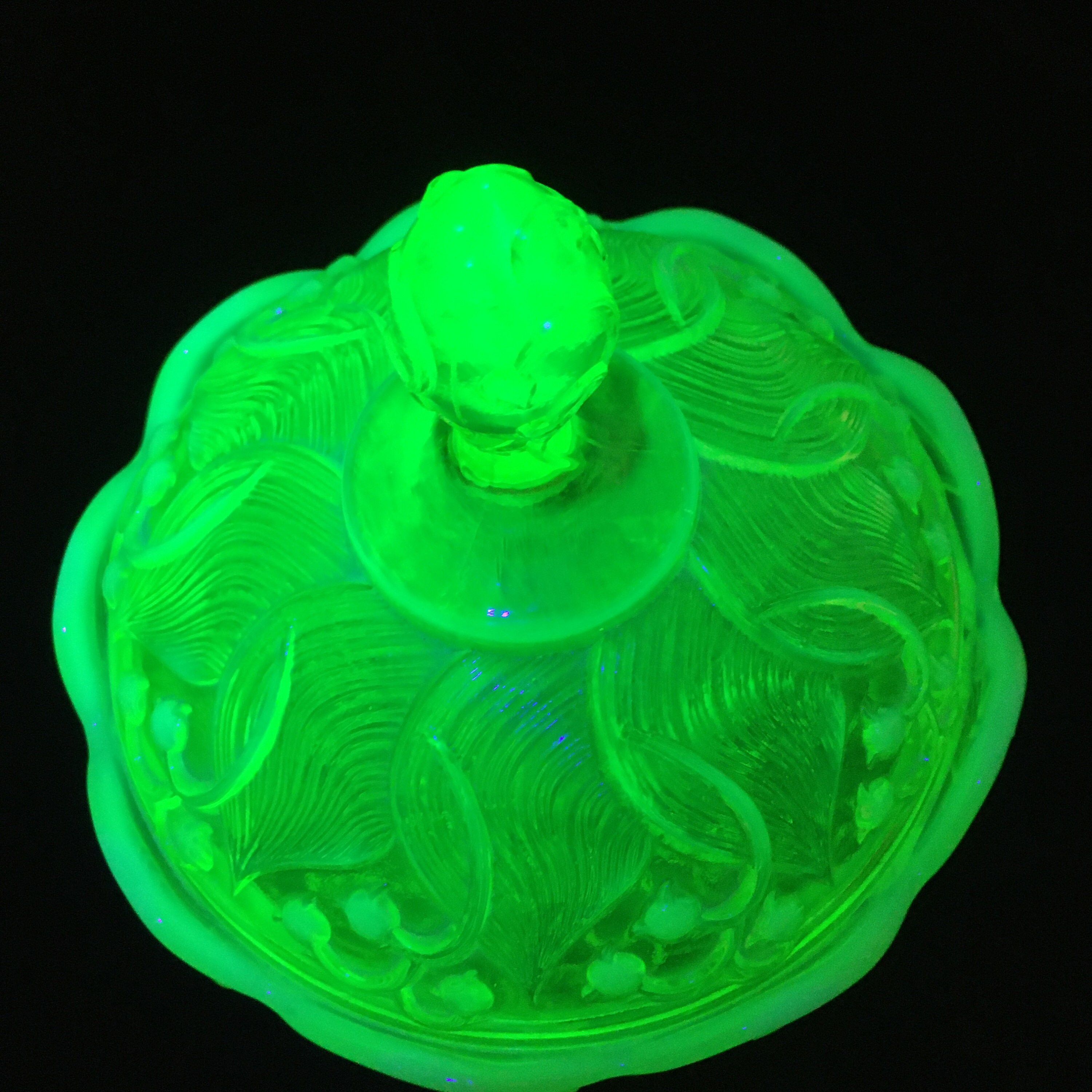 Fenton ゴールドクレスト スクエア キャンディーディッシュ il_fullxfull.2189509718_1dsx.jpg