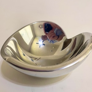 Nambe&#39; Heart Shaped Bowl  MT0019 by Sean O&#39;Hara