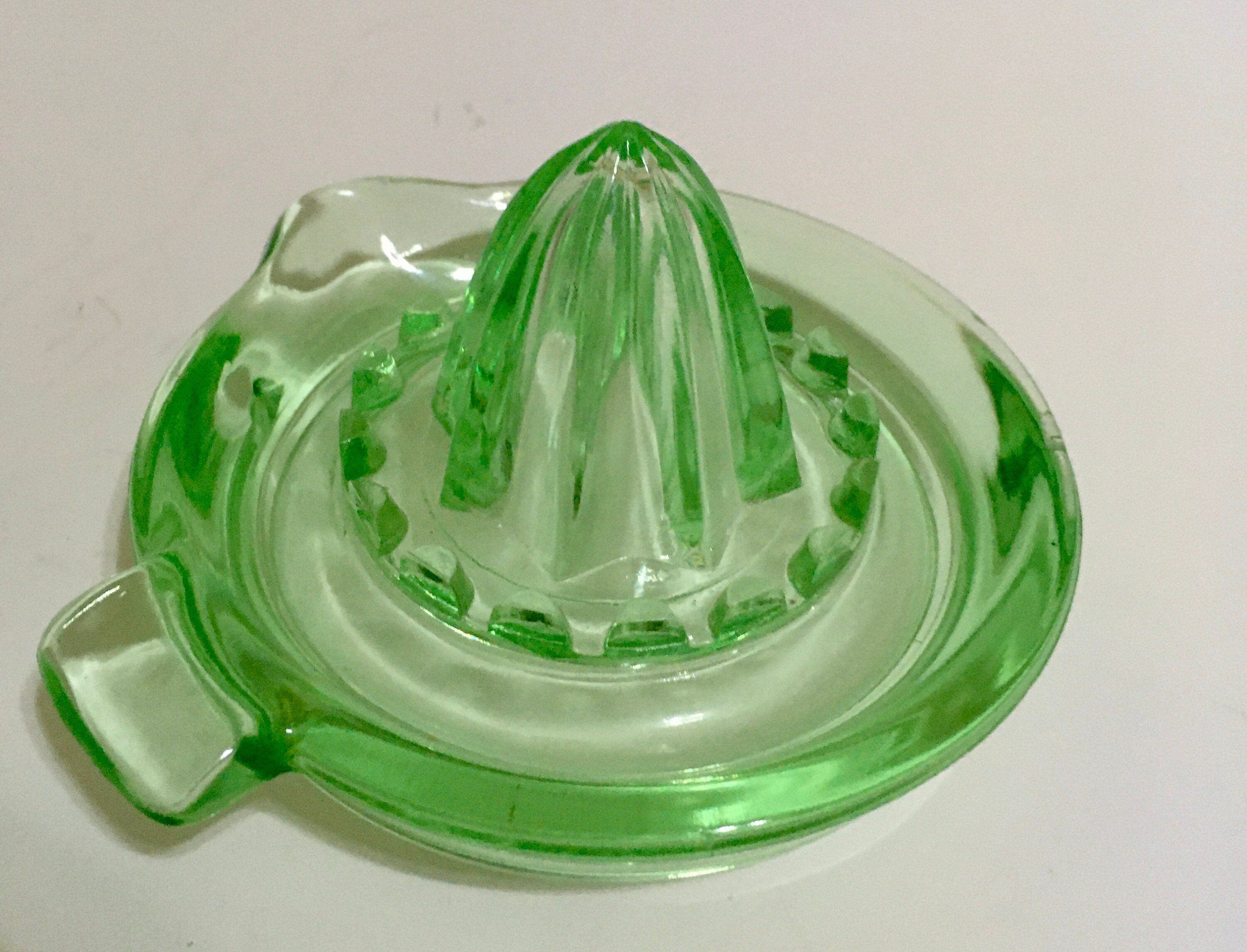 Uranium Vaseline Glass CItrus Reamer Juicer