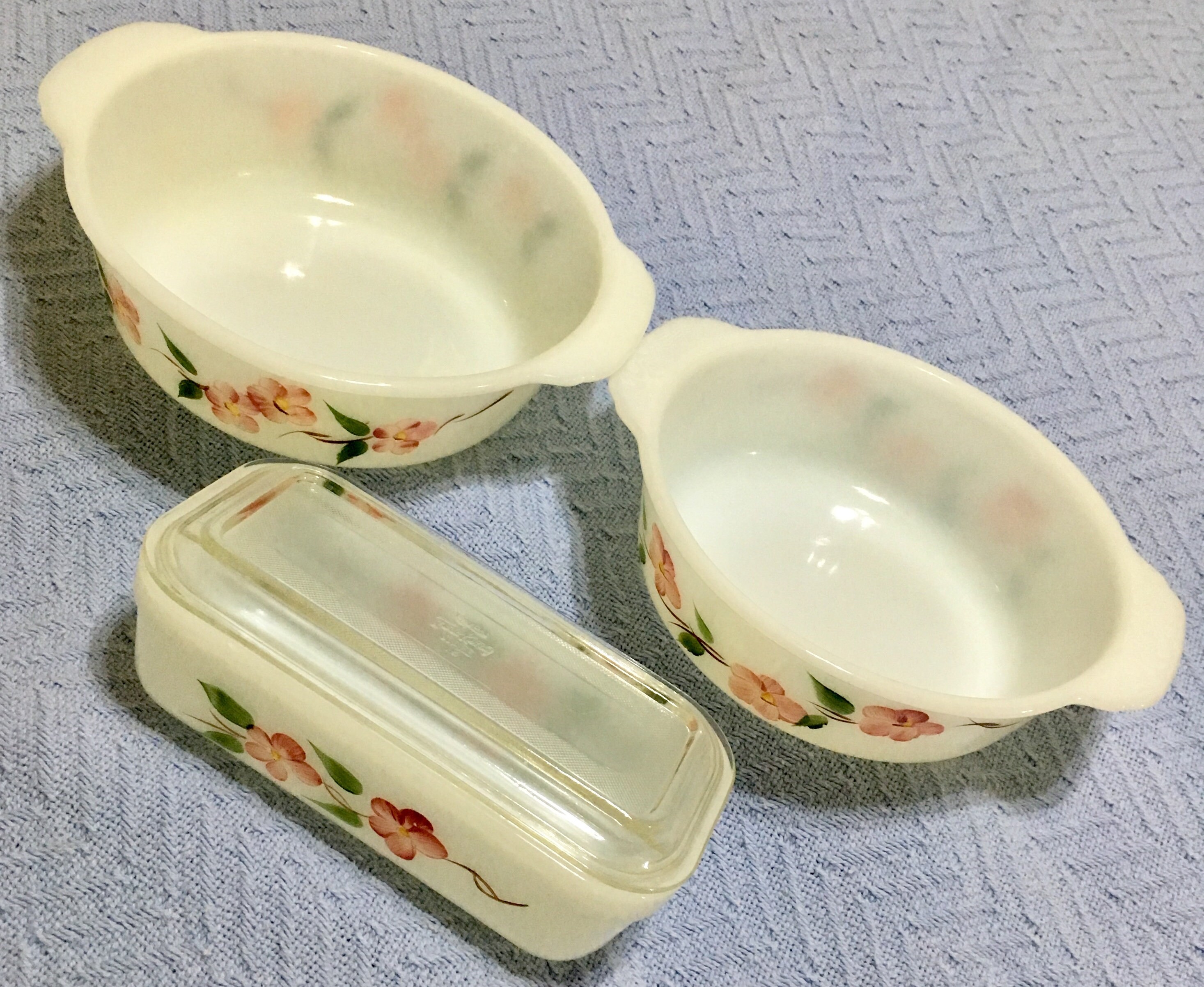 Fire King Oven Ware 4 Piece set, Refrigerator Dish with Lid, 2 Quart, 1