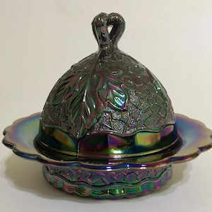 L G Wright Maple Leaf Round Carnival Glass Butter Dish