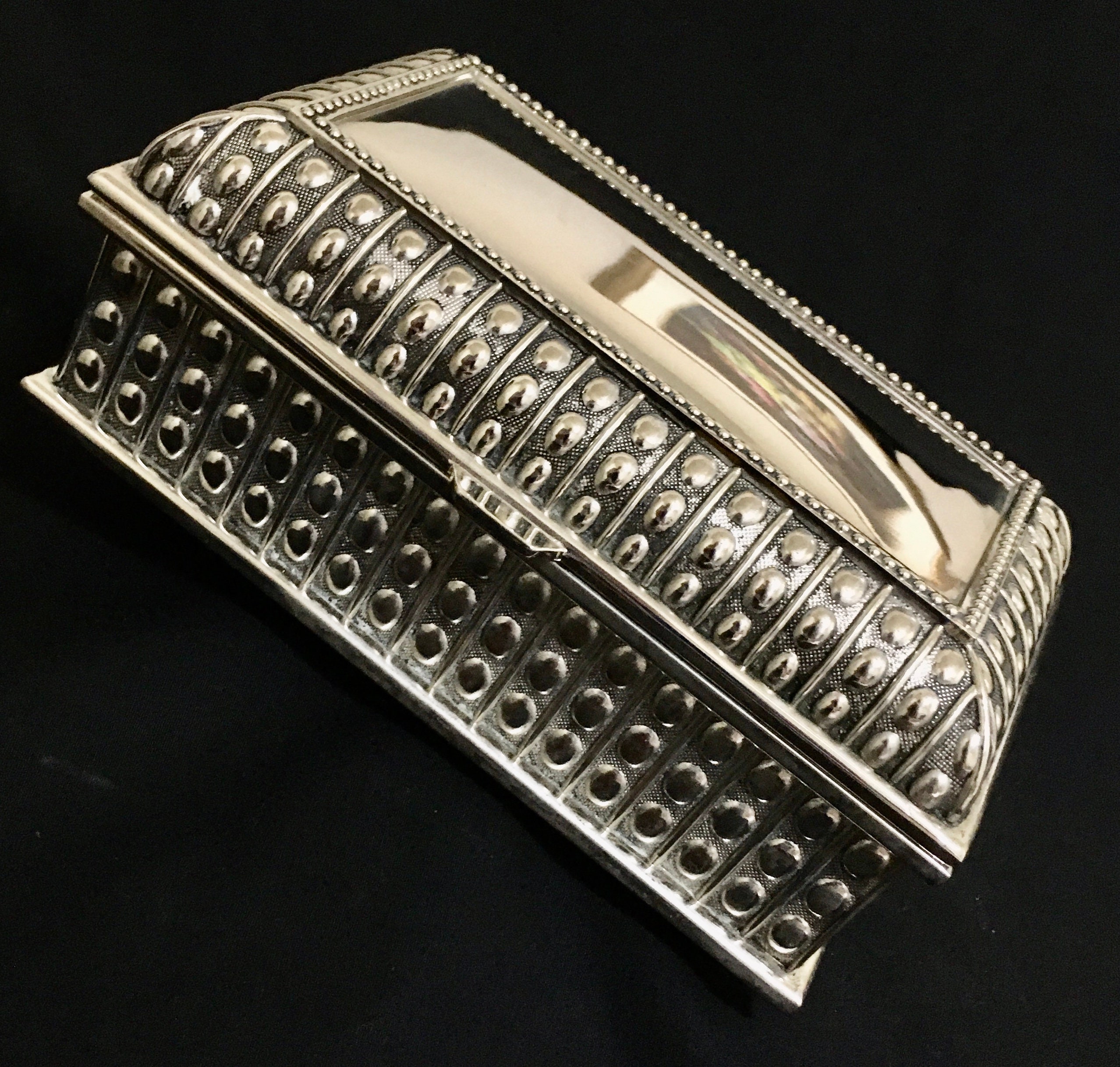 Whitehill Large Rectangular Silver Plated Beaded Trinket/Jewelry Box