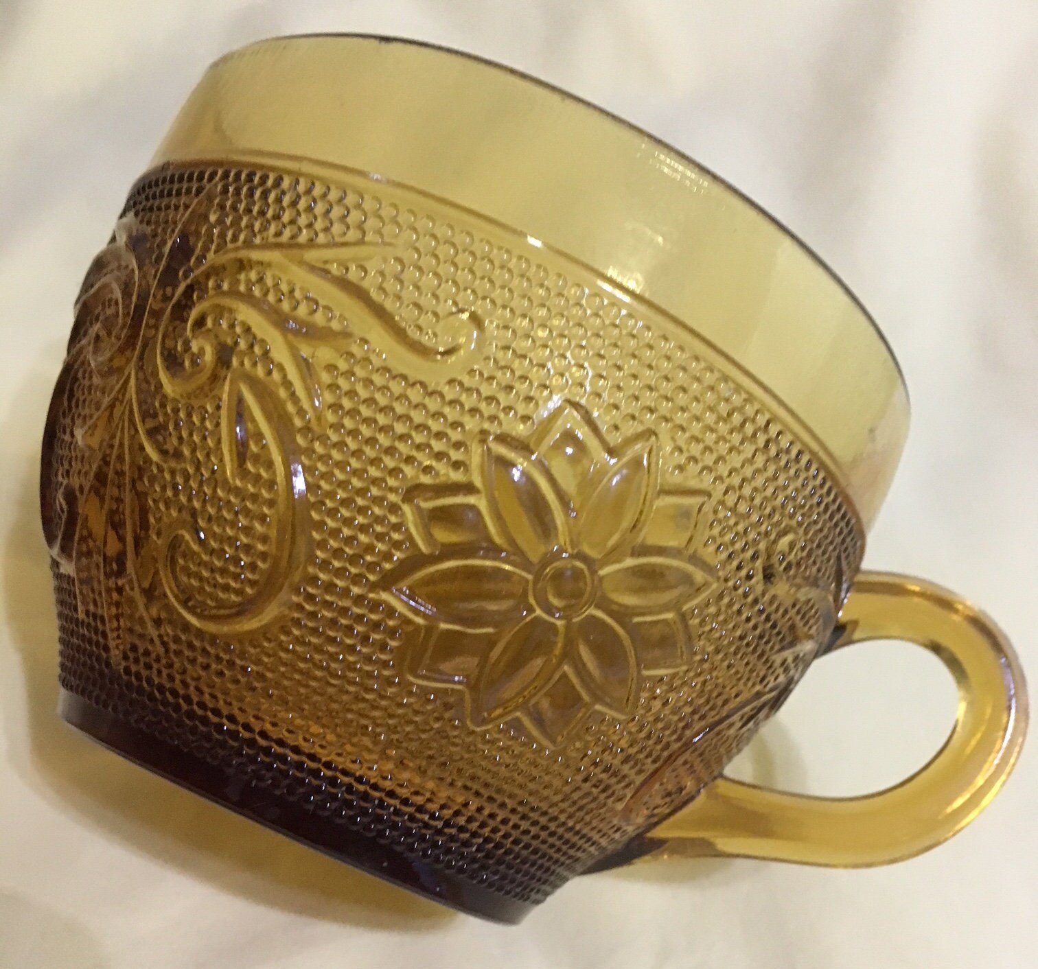 Tiara Indiana Glass Sandwich pattern Amber Glass cups