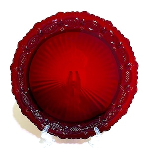 Avon Ruby Red Cape Cod Collection 10 3/4&quot; Dinner Plate