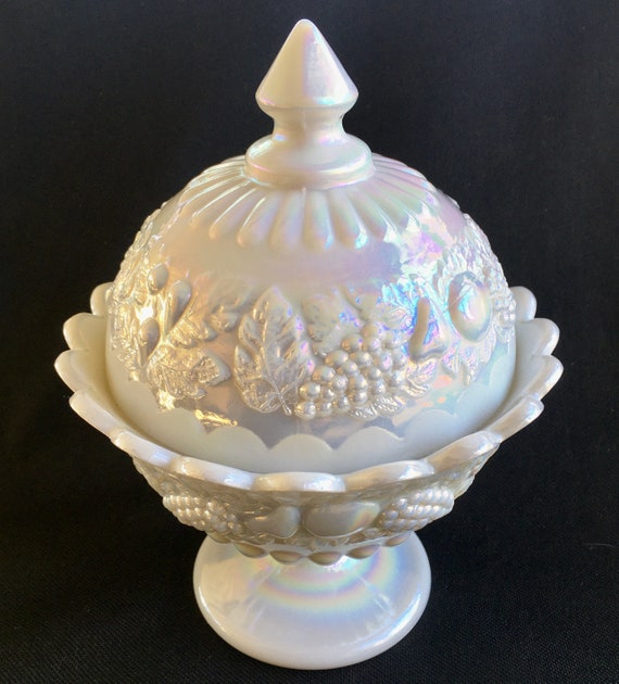 Westmoreland Della Robbia Mother of Pearl Candy Dish with Lid