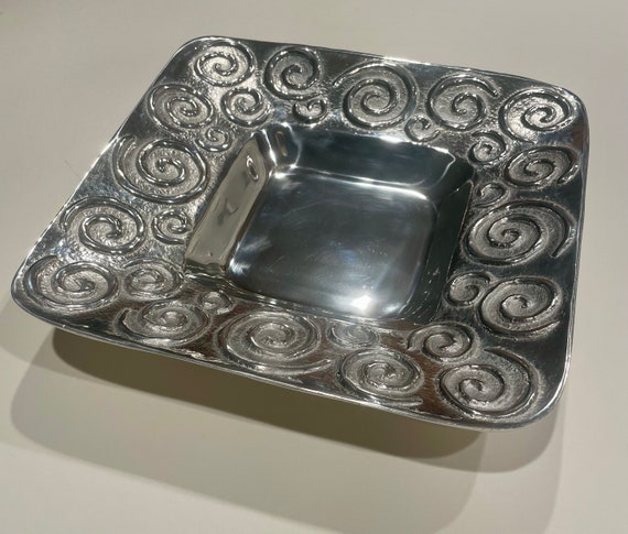 Silver 9.65" x 9.65" Scrollwork Metal Tray/Bowl