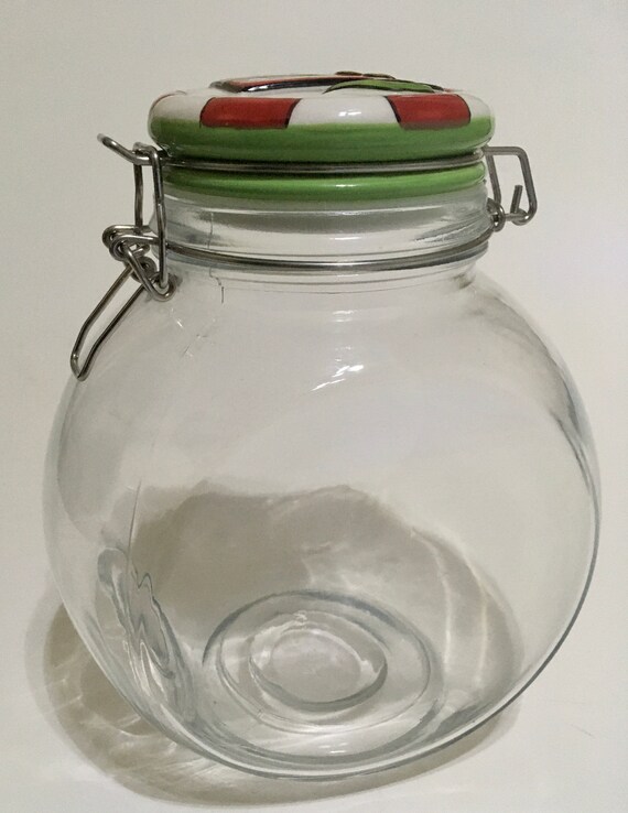 Amici Hand Made Christmas Clear Glass Candy/Cookie Jar with Ceramic Lid