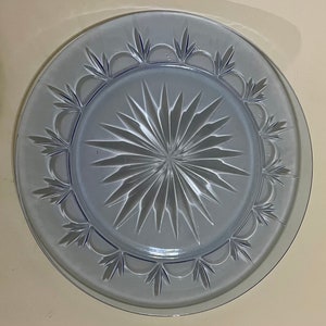 Avon American Blue Dinner Plate  10 1/8"