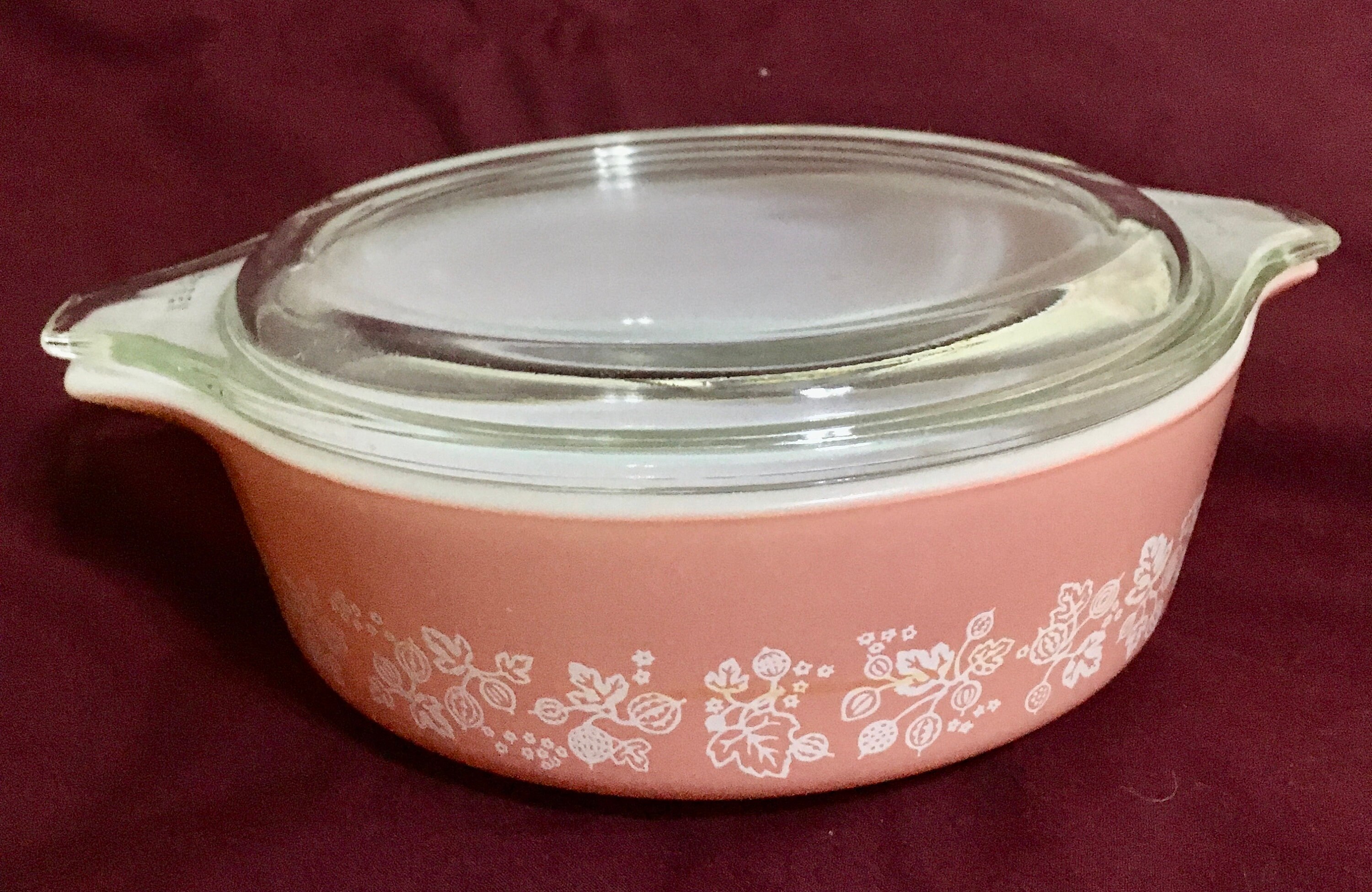 Pyrex Pink Gooseberry 471 Ovenware with Lid