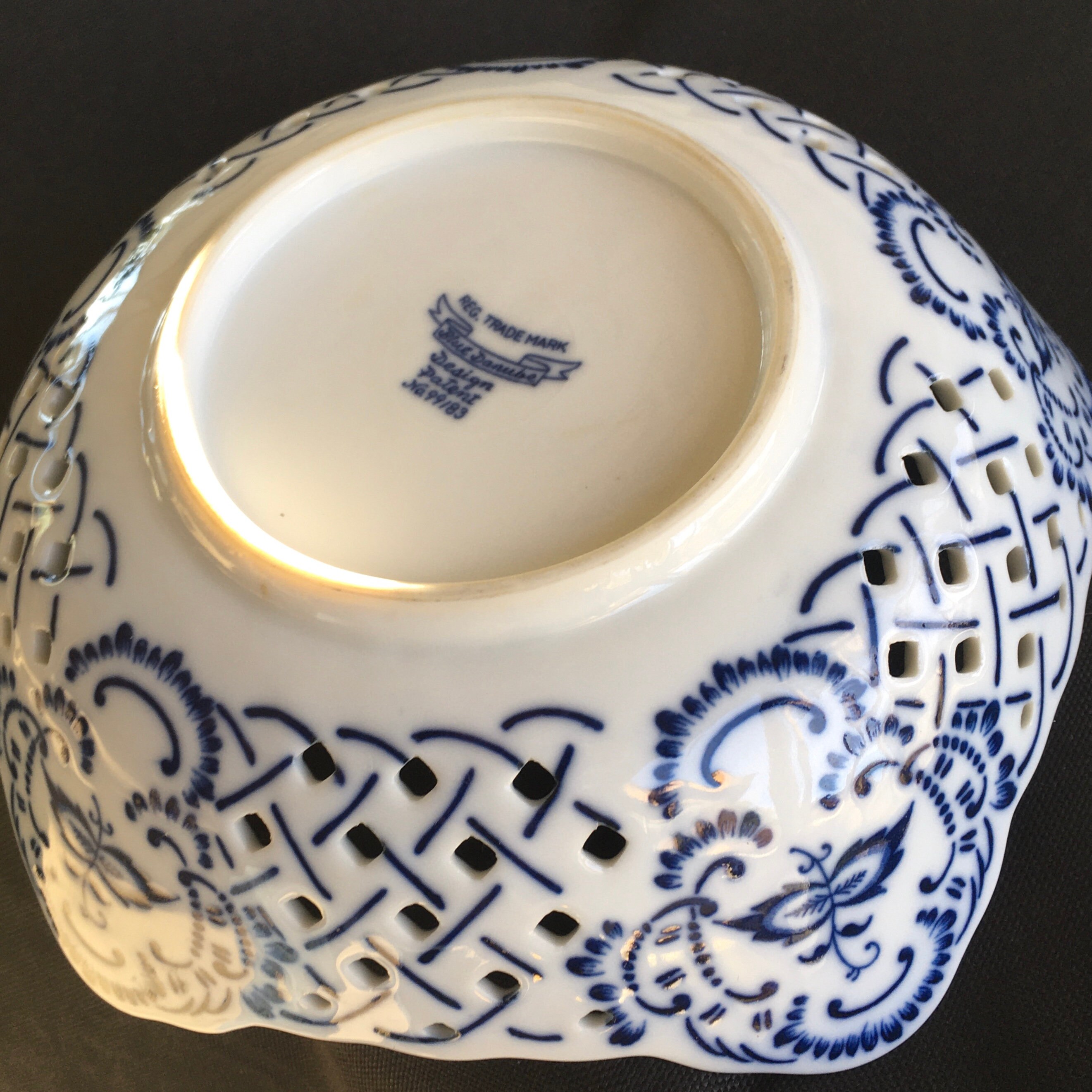 Blue Danube Pattern 99183 Blue Onion Design Pierced Open Candy Dish