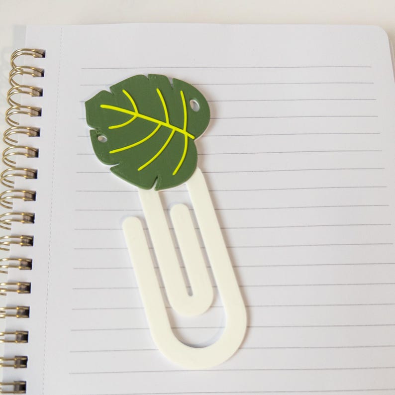 Plant Lover Gift Monstera Bookmark Tropical Leaf Design Reading Accessory Green Foliage Shape Paper Clip Holder Book Page Marker Desk Organization Tool Nature Inspired Office Supply Unique Botanical Gift Reading Companion Yellow Vein Detail