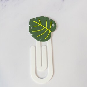 Monstera Leaf Bookmark Tropical Design Plant Accessory Desk Organization Page Marker Green Leaf Shaped Clip Book Holder Reading Gift Nature image 6