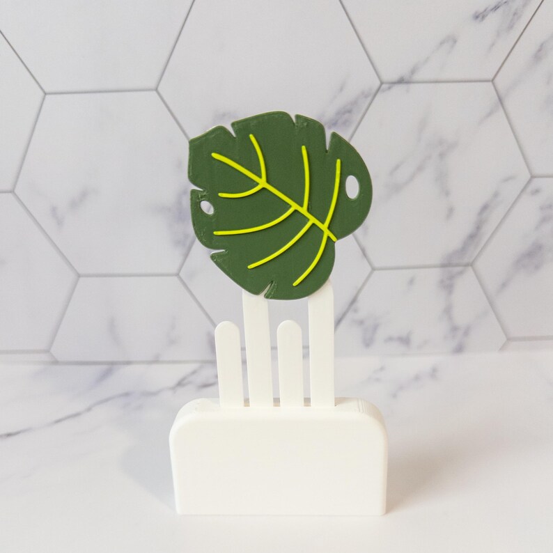 Nature Inspired Bookmark Monstera Leaf Design Tropical Plant Theme Reading Accessory Green Leaf Shape Paper Holder Clip Book Page Marker Office Organization Tool Botanical Desk Accessory Plant Lover Gift Yellow Vein Detail PLA Construction