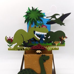 Dinosaurussenkaart Pop-up verjaardagskaart met exploderende doos Gratis personalisatie van naamnummer of gelegenheid