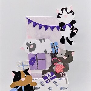 Carte pop-up Chats. Carte faite main de voeux d'anniversaire de boîte d'explosion. Personnalisation GRATUITE