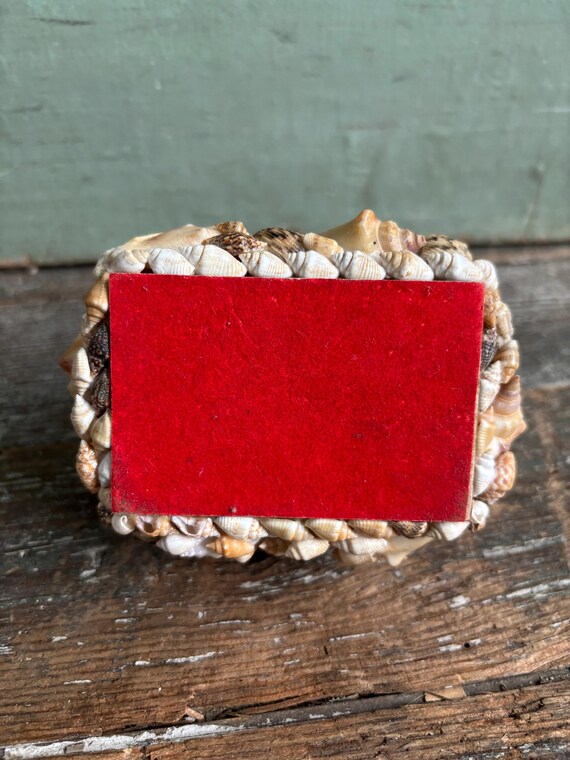 Vintage shell decorated box - image 7