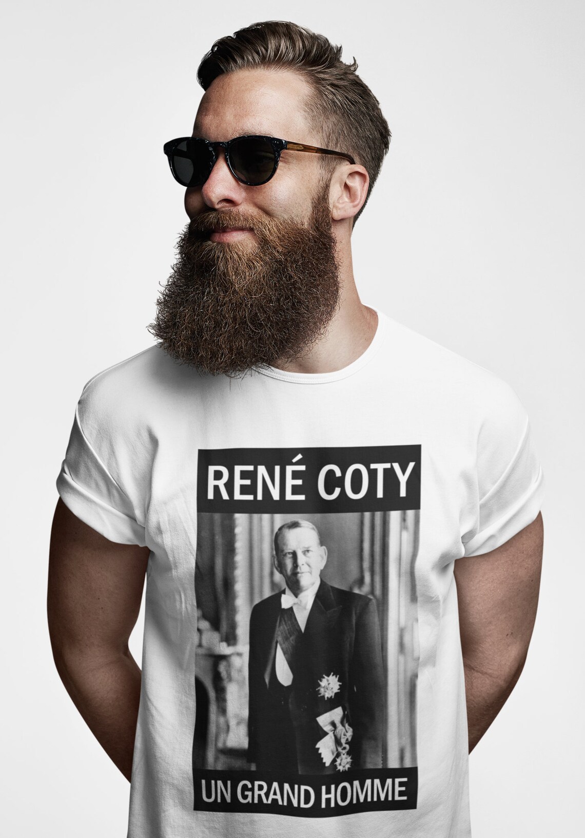 Réné Coty Un Grand Homme | Citation OSS 117 | T-shirt Bio Homme Femme ...