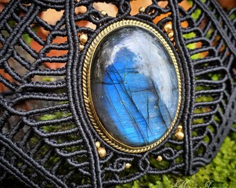 Blue Labradorite Geometric Cuff Bracelet - Micro-macramé - Fairy, elvish, Boho, boho chic, psytrance, fusion