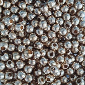 Perline a foro largo in ottone grezzo, 1 mm, 2 mm, 2,5 mm, 3 mm, 4 mm, 5 mm e 6 mm Fornitura per Micro-macramé Perle non tinte immagine 10