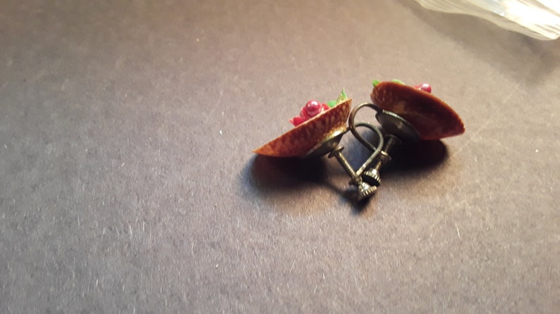 Vintage Seashell Earrings