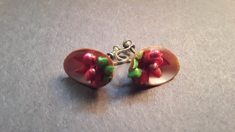 Vintage Seashell Earrings