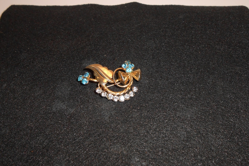 Vintage Weiss Style Golden Blue and white Rhinestone Brooch or pin