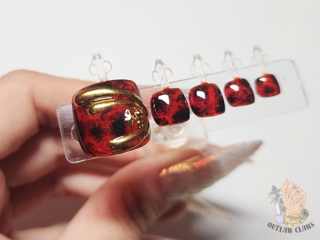 Shell Pedicure Tortoise Shell Pedicure Kit - 3D Gold Chrome Detail - Press on Toenails ...