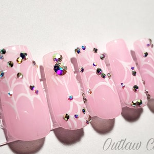 Glitzernde Spinnen - Pink Strass Handbemalt Halloween Spinnennetz Drücken Sie auf den Nagel Kit