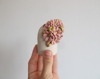 Miniature flower vase