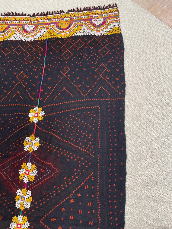 Rabari Ceremonial Wedding Shawl - India - c. 1970s View 3