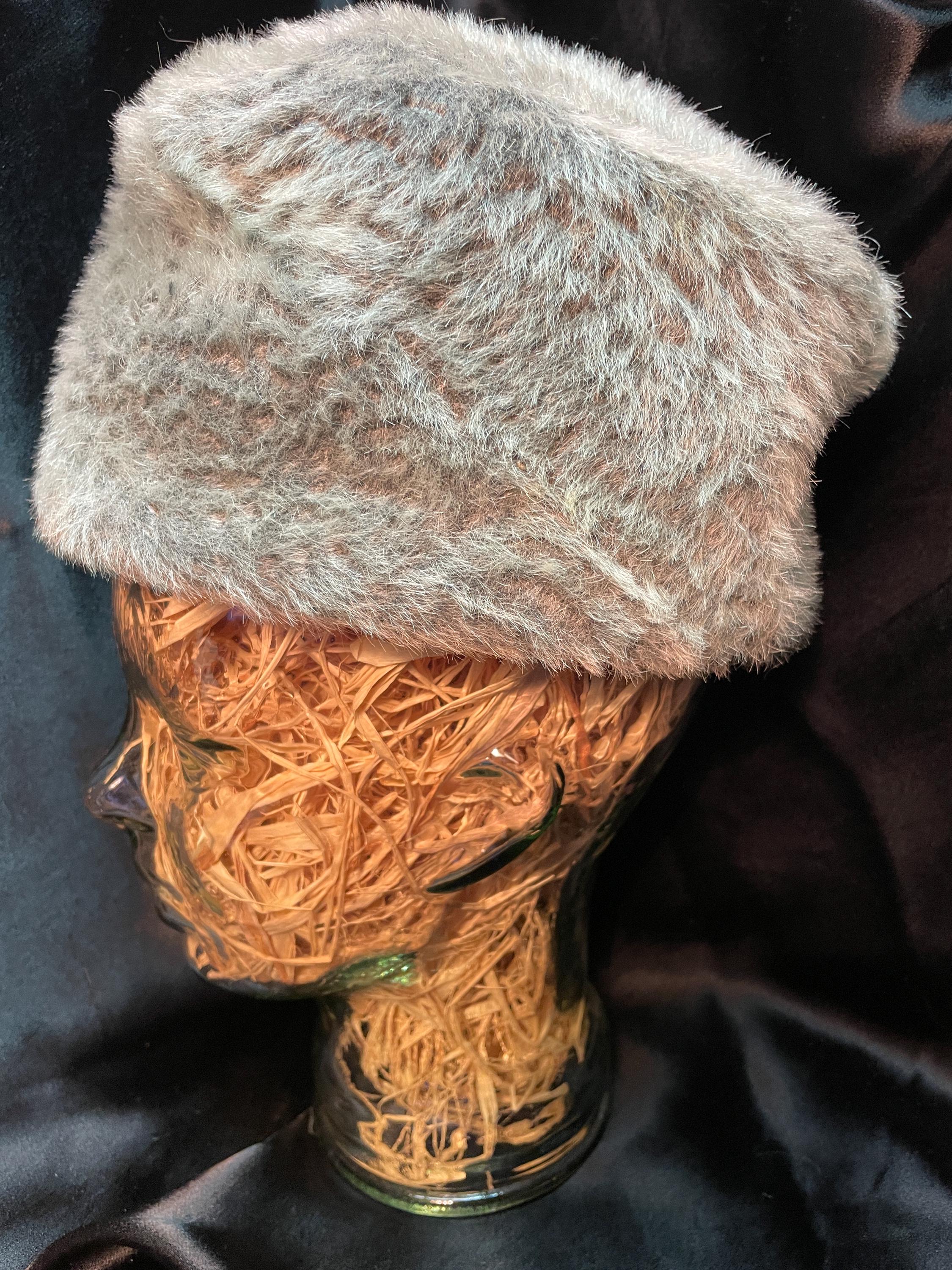 Vintage Mr. John Jr. Wool Hat With Fur Trim Vintage Mr. John Jr. Elite Mink Fur Hat | eBay main image 2