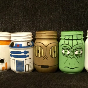 Star Wars R2D2 hand painted mason jars and wall decor image 2