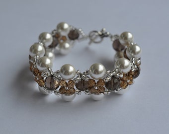 Bracelet shell core beads with smoky quartz