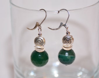 Agate earrings with small silver snail
