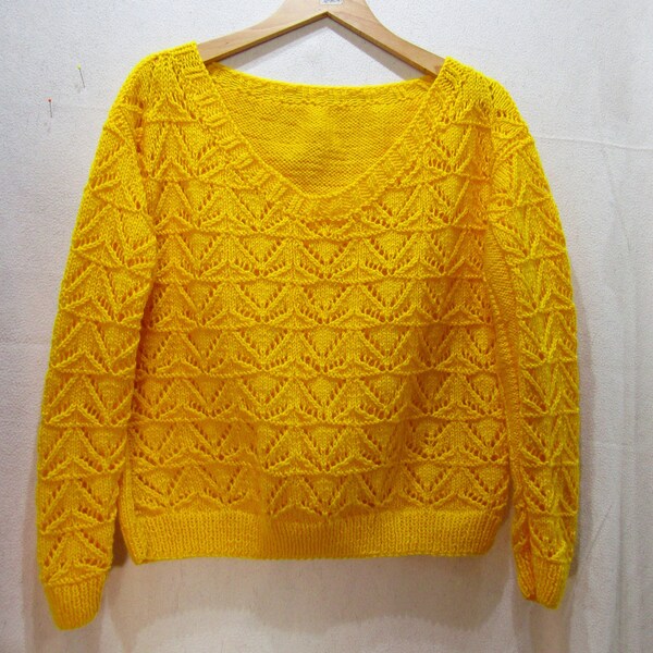 Sweter dzianinowy żółty we wzór ażurowy M/L