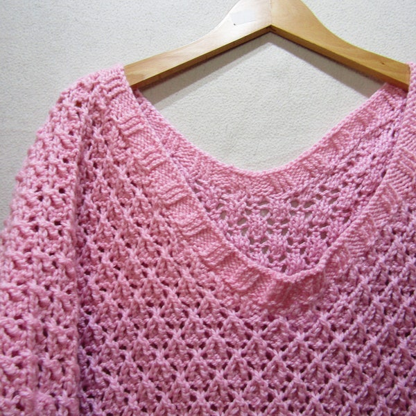 Sweter różowy oversize w strukturalno-ażurowy wzór XL
