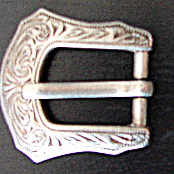 3/4" Buckle ONLY for Bridles, Leather, Spur straps Collars Projects- 1 Buckle in antique brushed finish with embossed show