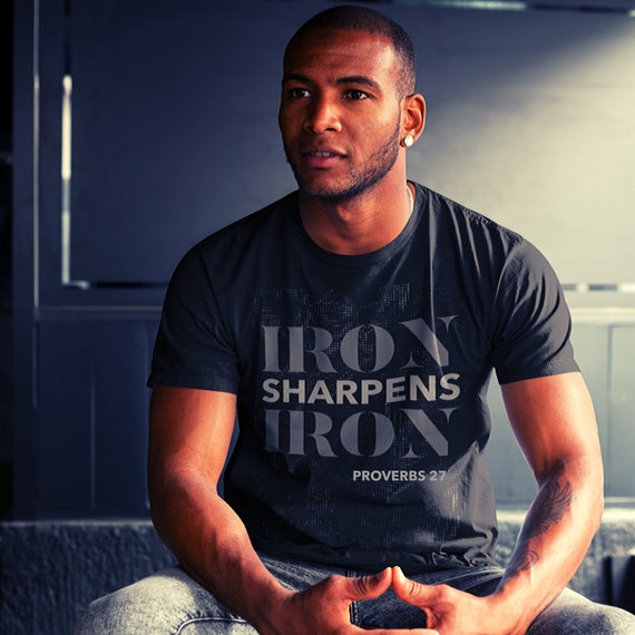 Behandle Ombord Demontere Iron Sharpens Iron Men's Workout Tee With Saying - Etsy