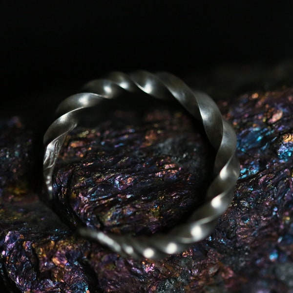 Handmade Medieval Silver Twisted ring Replica