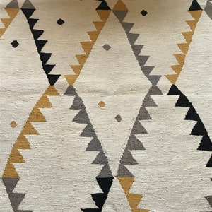 Handwoven kilim rug, Bohemian floor rug, Authentic carpet, Vintage Turkish kilim, Scandivanian design, Monochrome interior design image 4