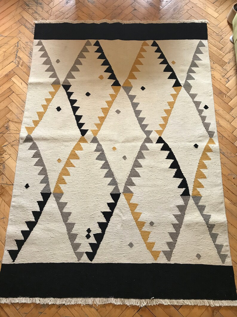 Handwoven kilim rug, Bohemian floor rug, Authentic carpet, Vintage Turkish kilim, Scandivanian design, Monochrome interior design image 3